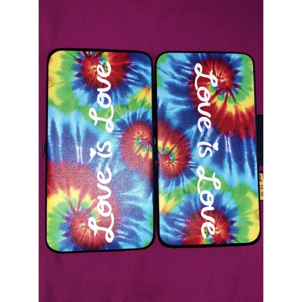 Love is love wallet! 🌈